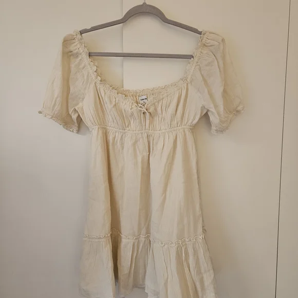 Sunday Best Cream Ruffle Top - Picture 1 of 3